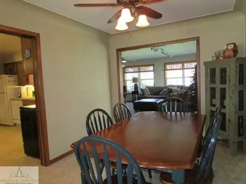 216 Mark St, Mason, MI 48854 photo 12