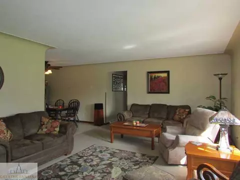 216 Mark St, Mason, MI 48854 photo 5