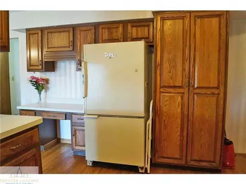 5120 Barton, Williamston, MI 48895 photo 10