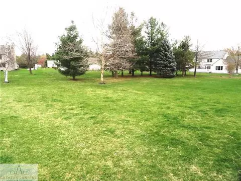 2960 Pine Tree Rd, Lansing, MI 48911 photo 23