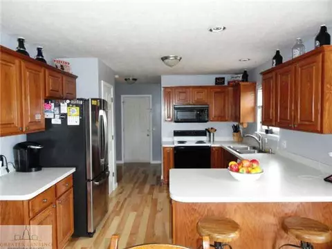 2960 Pine Tree Rd, Lansing, MI 48911 photo 6