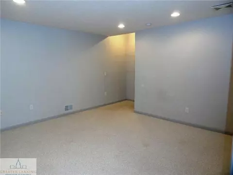 2960 Pine Tree Rd, Lansing, MI 48911 photo 20