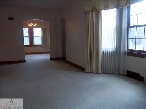 213 E Scott, Grand Ledge, MI 48837 photo 5