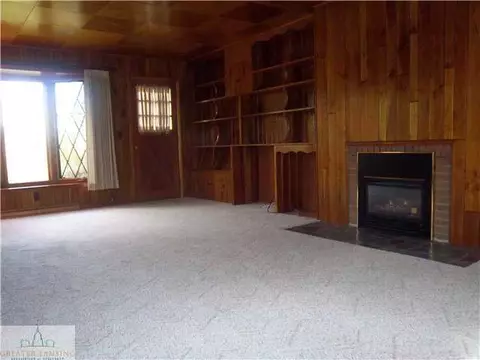 213 E Scott, Grand Ledge, MI 48837 photo 6
