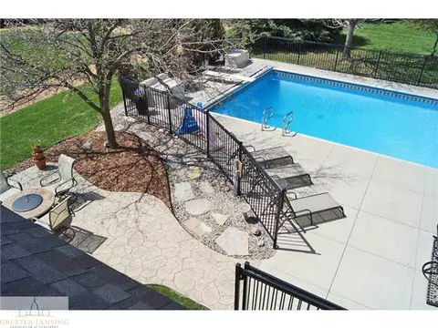 11720 Rachel Ln, Dewitt, MI 48820 photo 2