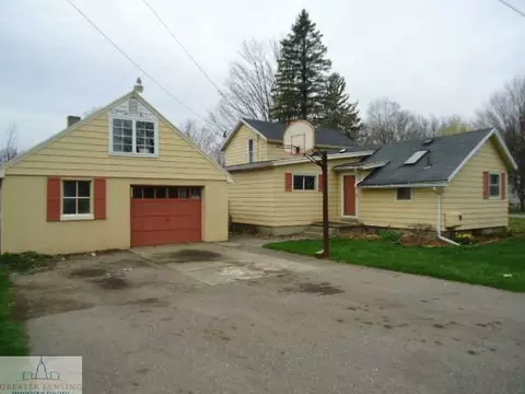 409 S S Brg, Dimondale, MI 48821 photo 3