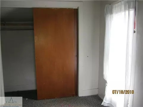 409 S S Brg, Dimondale, MI 48821 photo 18
