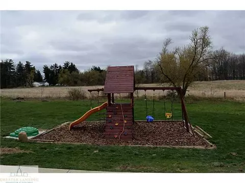 7631 Taragreen Dr, Lansing, MI 48917 photo 21