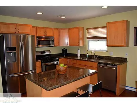 7631 Taragreen Dr, Lansing, MI 48917 photo 5