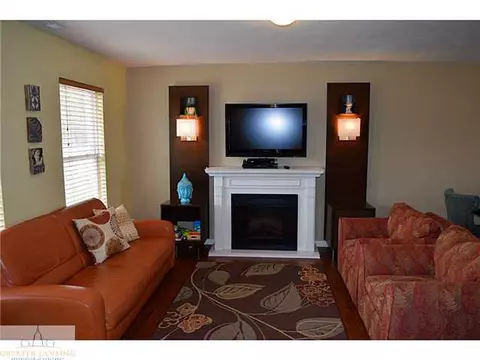 7631 Taragreen Dr, Lansing, MI 48917 photo 3