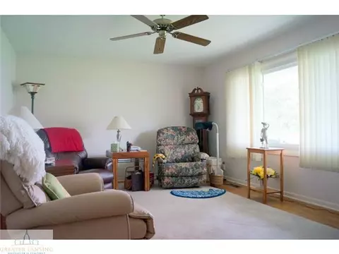727 Arbor Vitae Dr, Lansing, MI 48917 photo 5