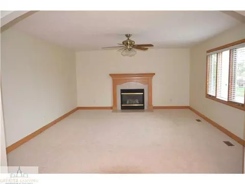 1579 Picadilly, Haslett, MI 48840 photo 7