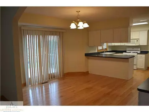 1579 Picadilly, Haslett, MI 48840 photo 5