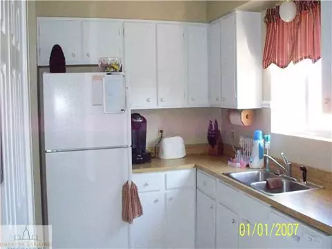 209 Hurd St, Saint Johns, MI 48879 photo 9