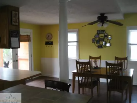 362 Green St, Perry, MI 48872 photo 4