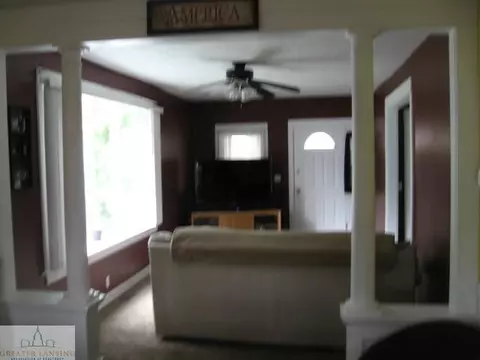 362 Green St, Perry, MI 48872 photo 5