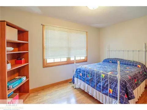 1402 Alan Ln, Lansing, MI 48917 photo 16