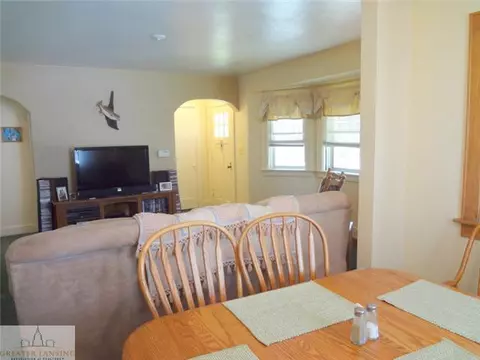 2309 Lyons Ave, Lansing, MI 48910 photo 3