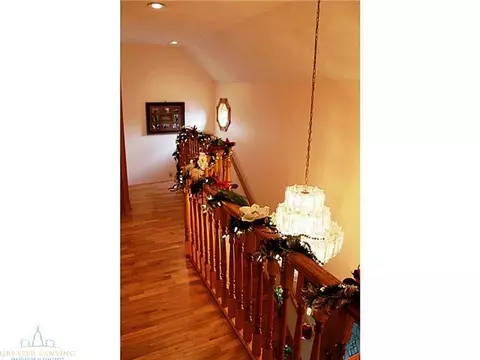 240 Washington, Dimondale, MI 48821 photo 16