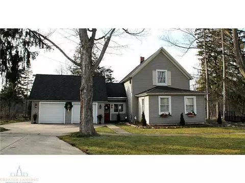 240 Washington, Dimondale, MI 48821 photo 1