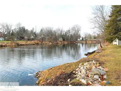 240 Washington, Dimondale, MI 48821 photo 23