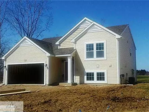 15870 Turnberry, Lansing, MI 48906 photo 2