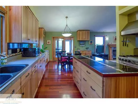 676 W Harper, Mason, MI 48854 photo 3