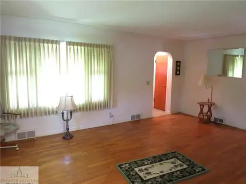 2521 Devonshire Ave, Lansing, MI 48910 photo 3