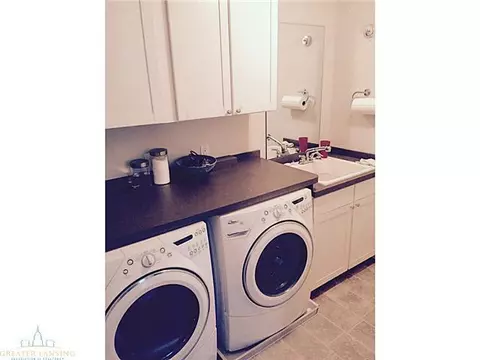606 Button, Okemos, MI 48864 photo 17