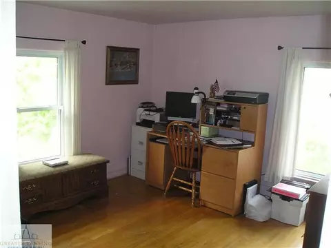 607 E Walker St, Saint Johns, MI 48879 photo 17