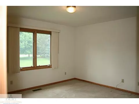 648 Earliglow Ln, Haslett, MI 48840 photo 14