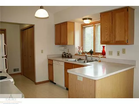 648 Earliglow Ln, Haslett, MI 48840 photo 10