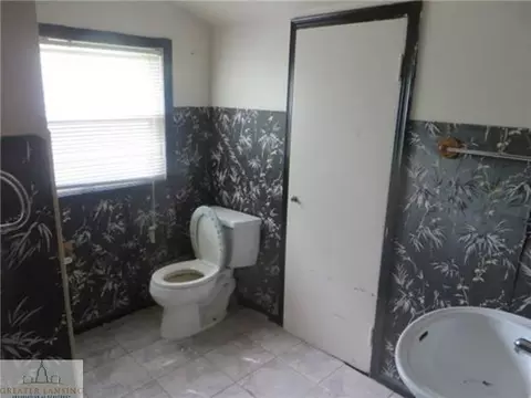 612 Everett Dr, Lansing, MI 48912 photo 11
