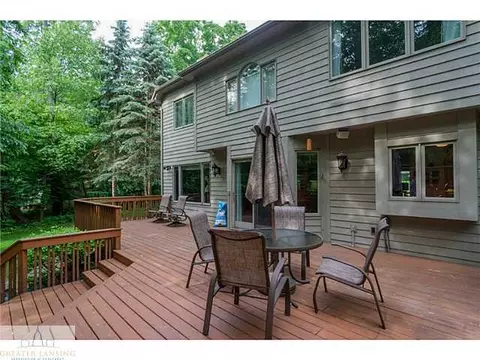1127 Buckingham Rd, Haslett, MI 48840 photo 22