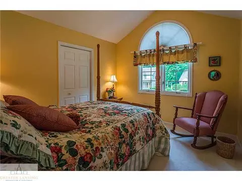 1127 Buckingham Rd, Haslett, MI 48840 photo 19