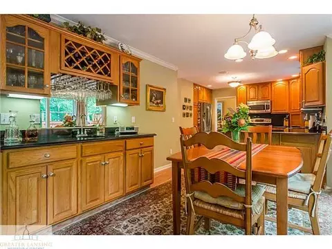 1127 Buckingham Rd, Haslett, MI 48840 photo 9