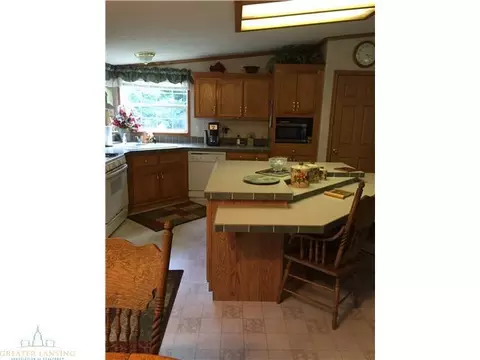 4860 E Clark, Bath, MI 48808 photo 9
