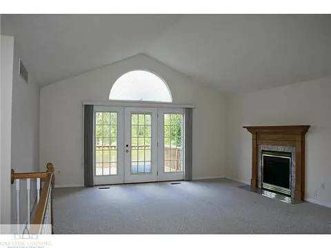 664 Pine Meadow Ln, Williamston, MI 48895 photo 4