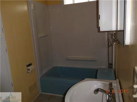 220 E Holmes Rd, Lansing, MI 48910 photo 8