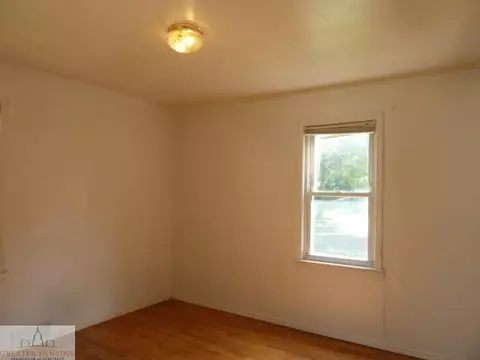 647 Maplehill Ave, Lansing, MI 48910 photo 8