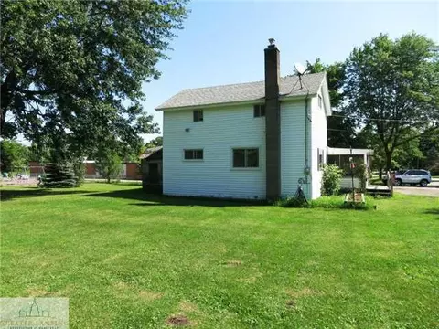 370 Walnut St, Dimondale, MI 48821 photo 15