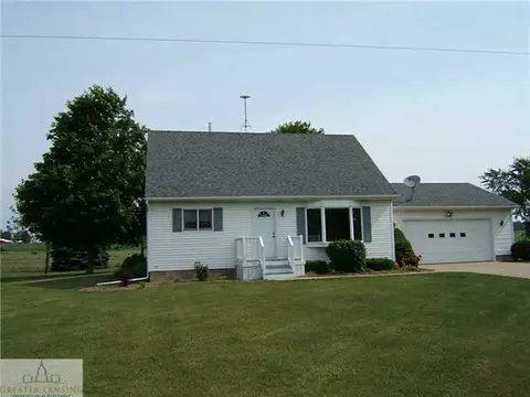 1723 E Colony St, Saint Johns, MI 48879 photo 2