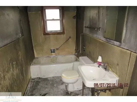 826 E Main St, Owosso, MI 48867 photo 5