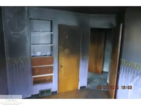 826 E Main St, Owosso, MI 48867 photo 8