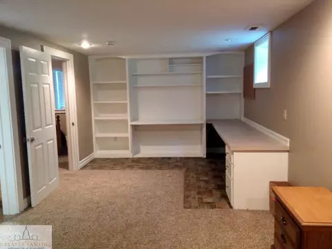 5656 Green Rd, Haslett, MI 48840 photo 16