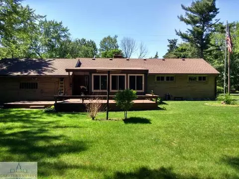 5656 Green Rd, Haslett, MI 48840 photo 21