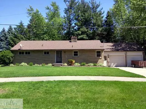 5656 Green Rd, Haslett, MI 48840 photo 1