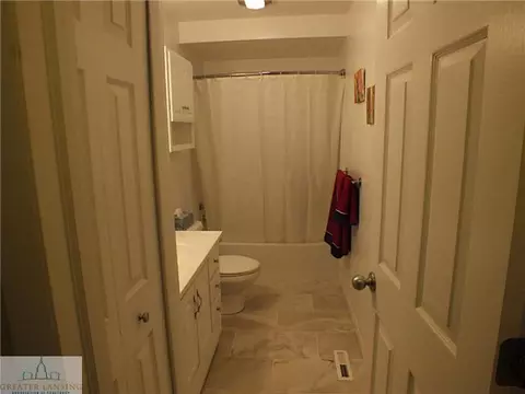 425 Wild Oak Ln, Perry, MI 48872 photo 9