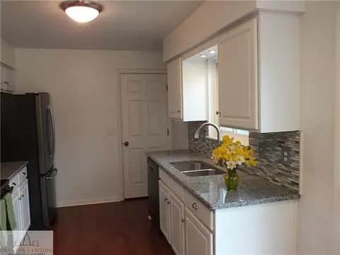 425 Wild Oak Ln, Perry, MI 48872 photo 6