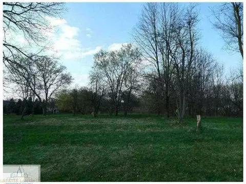 4072 Willoughby Rd, Holt, MI 48842 photo 1